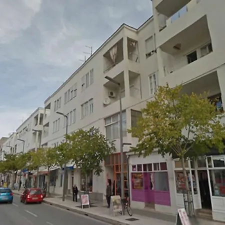 Claudia, Near Old Town, Free Parking Place Apartamento *