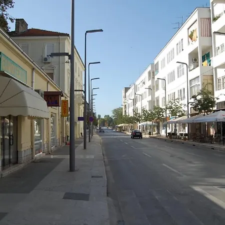 Claudia, Near Old Town, Free Parking Place Apartamento Zadar